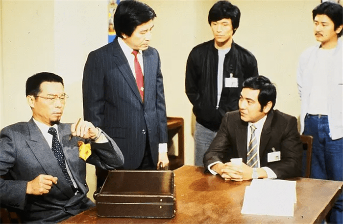 91岁的"树妖姥姥"刘兆铭:小学没有毕业,却是香港舞蹈界开荒者_sir