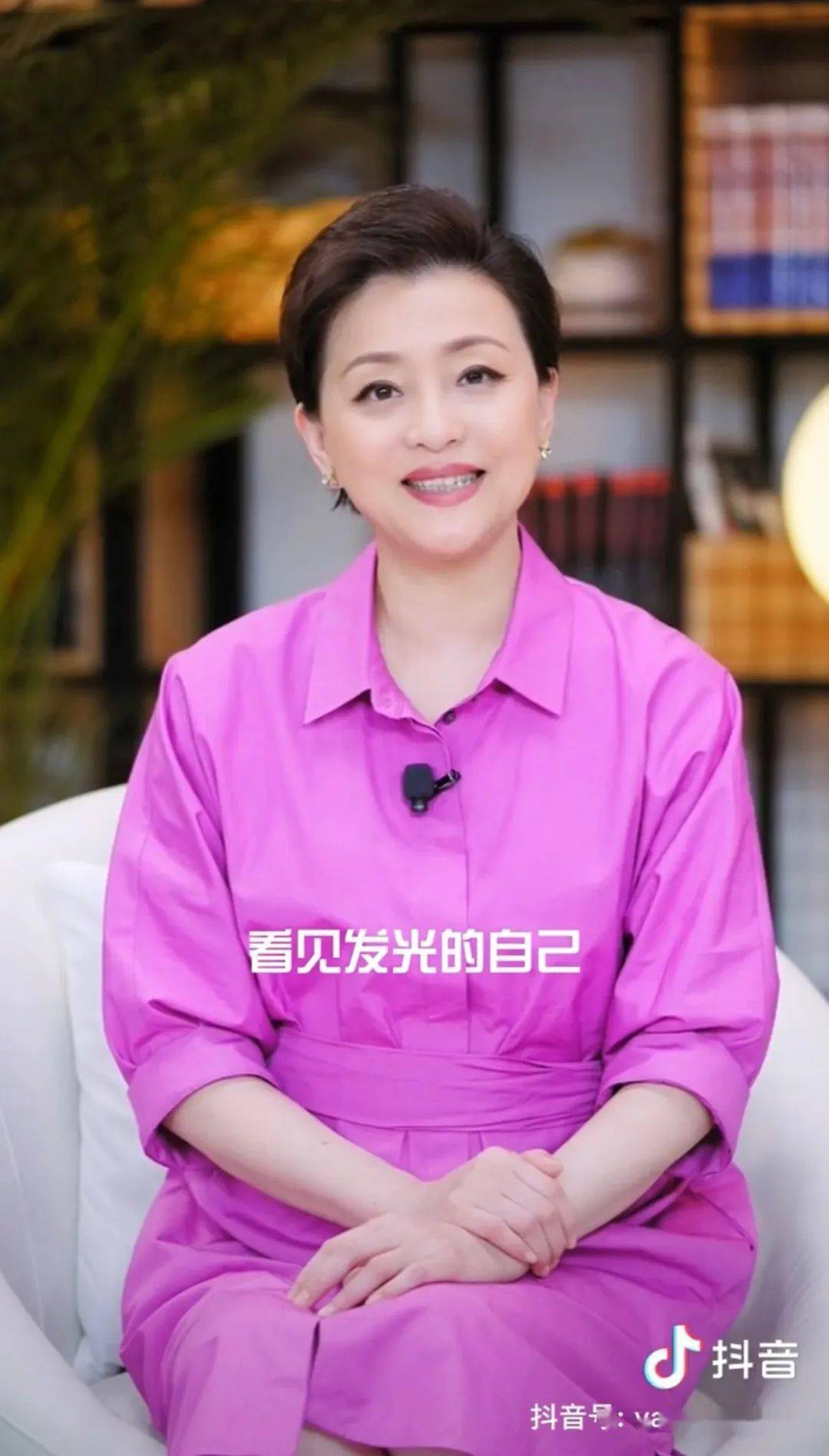 杨澜的直播间,好意外……_女孩_外婆_故事