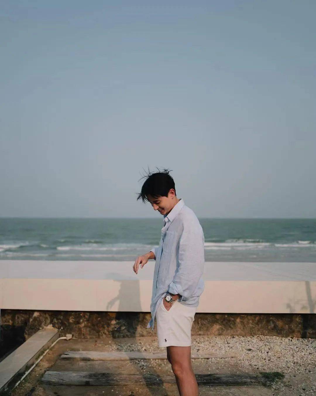 三胖首次公开与女友的二人海边合照_james_jirayu_foam