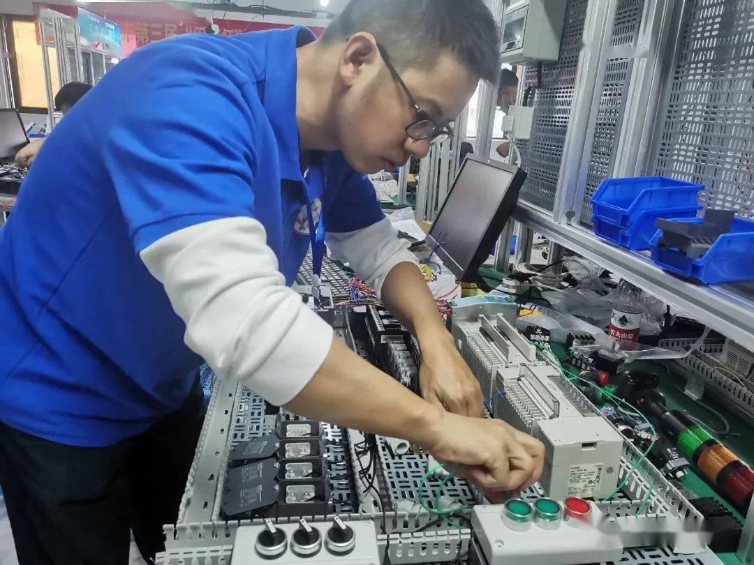中级,技师,高级技师电工班开班啦!可享受国家补贴!