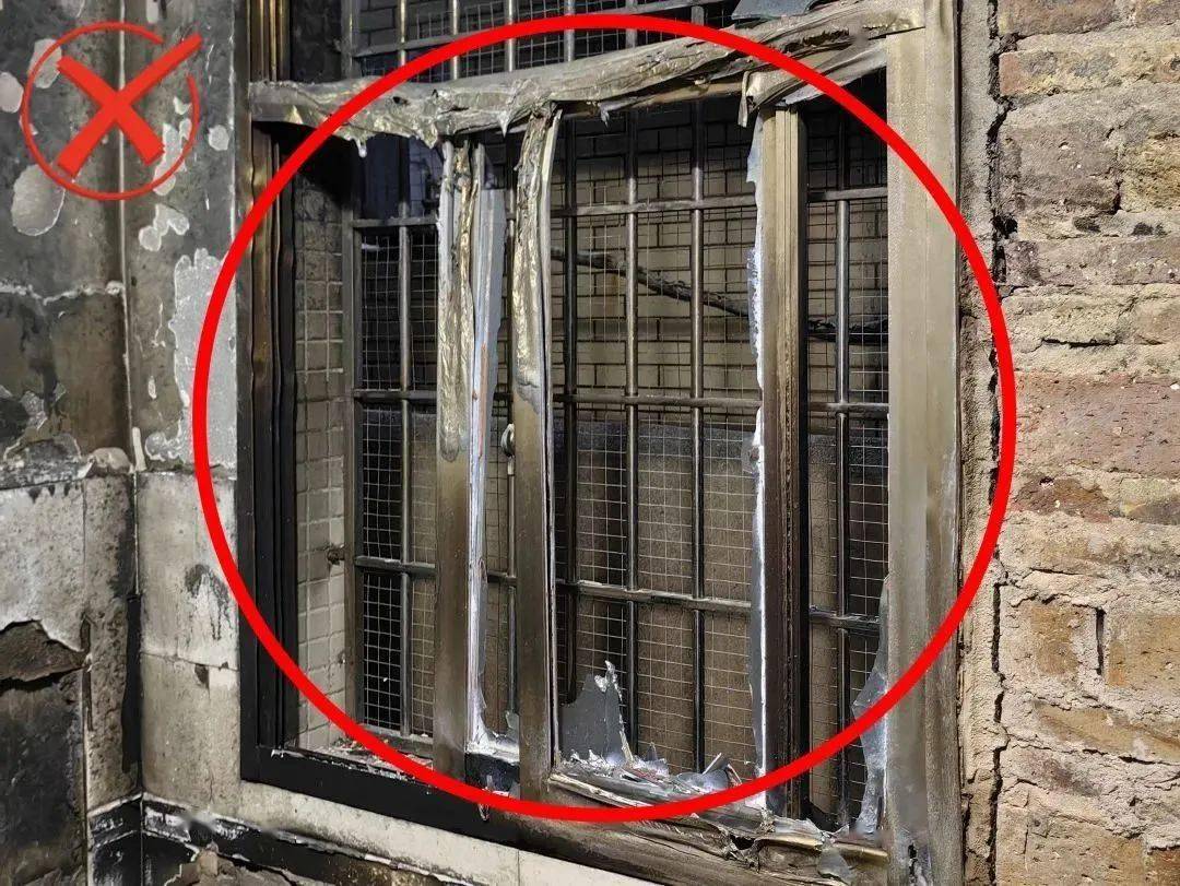 图为事故现场防盗网未设置逃生窗正确73设置逃生窗图为事故现场外
