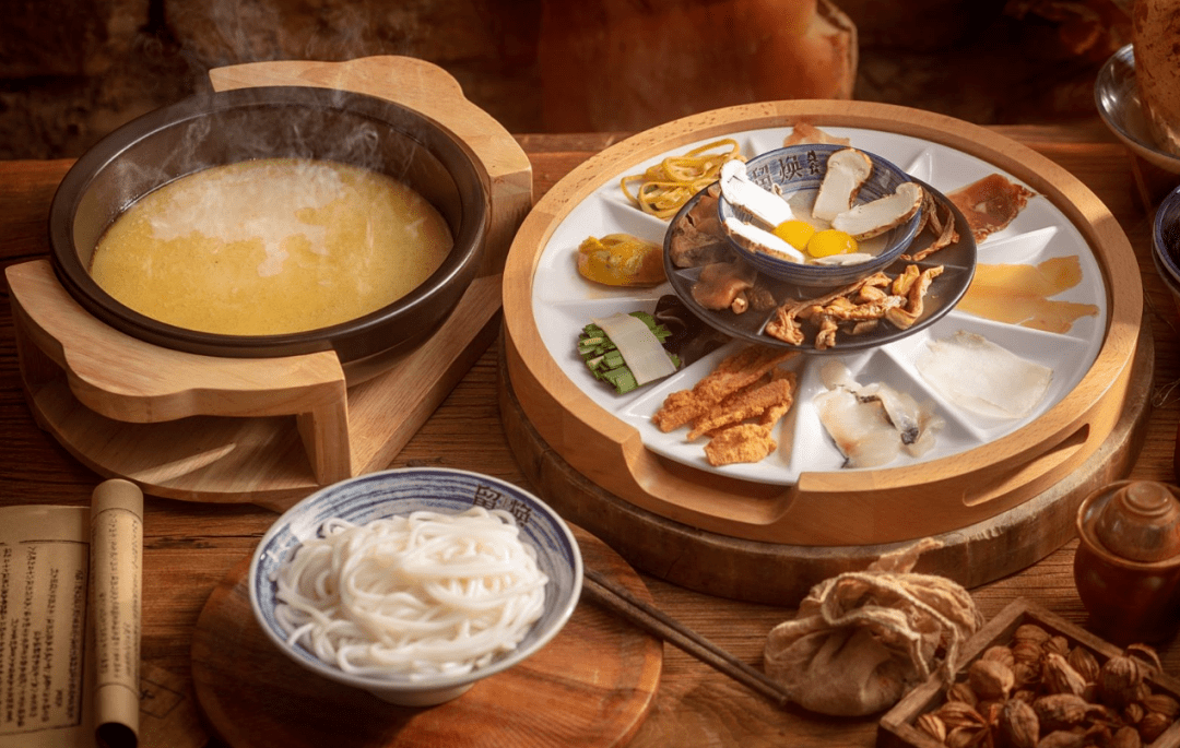 茶马花街最期待的新店!吃过都不想让太多人知道…_西山_米线_滇池