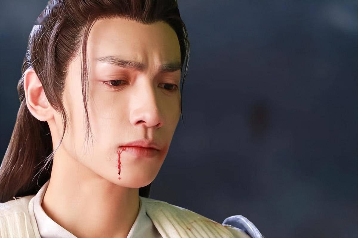 求放过,《长月烬明》血盆大口好离谱,直接影视剧吐血镜头ptsd了_观众