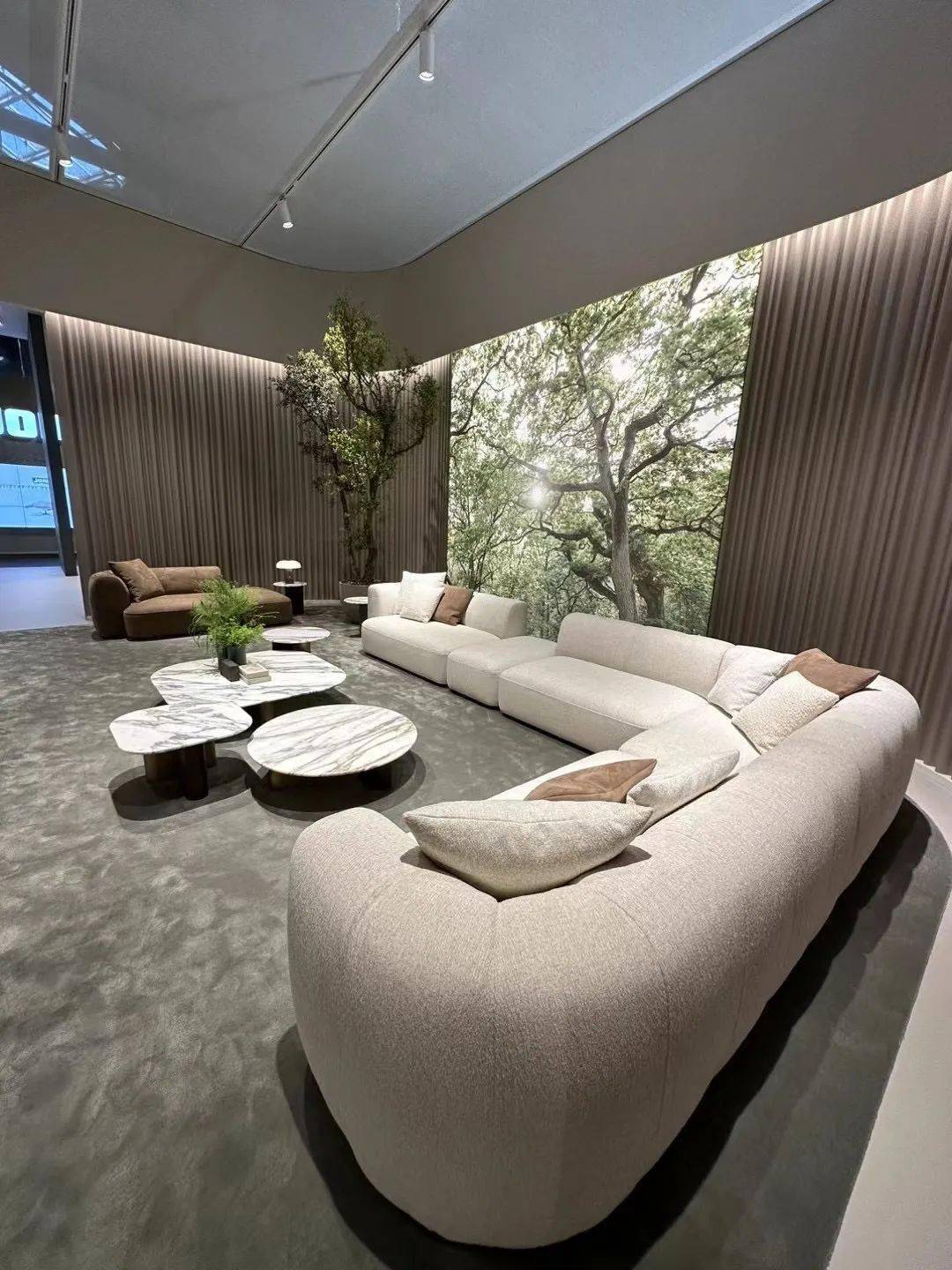 2023意大利米兰家具展,石材家具盛宴,一睹为快!_全球_国际_经典