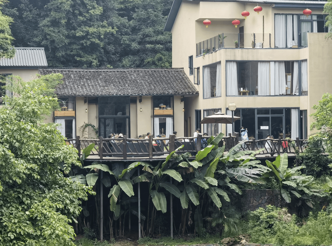 赣州仙峰谷生态餐厅图片