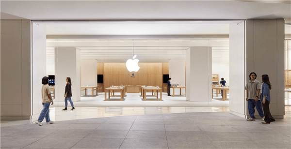 iPhone 15更好卖了!深圳第二家Apple Store开业:果粉彻夜排队_万象_苹果_消费者