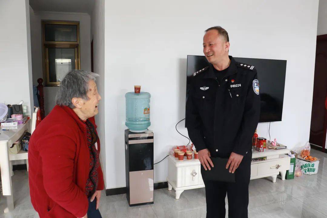 管理_群众_基层