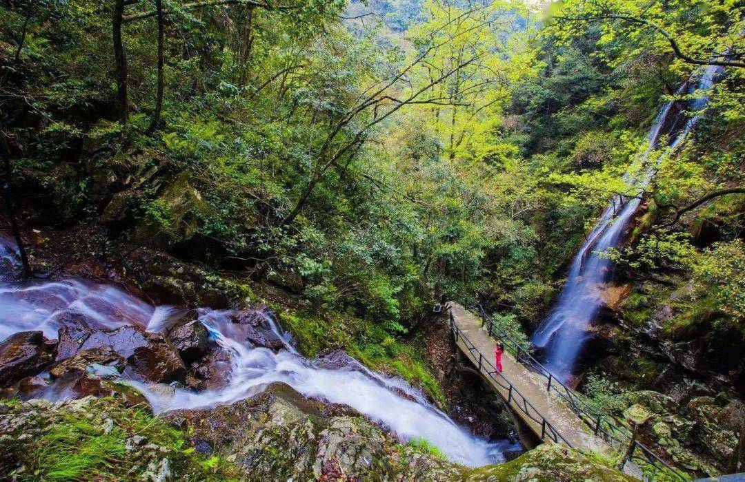 徽州大峡谷 图源:休宁县文化旅游体育局继续沿徽州天路行驶,来到"蓝天