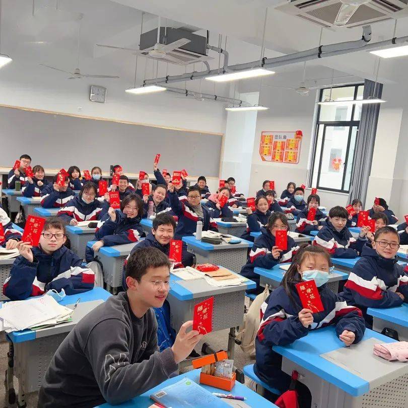 向阳教师走心教育故事:为爱坚守—电影《朝华》观后感_孩子_袁敬华