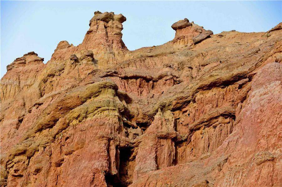 甘肃张掖的土林地貌景观,您见过没?_地质_开发_青藏高原