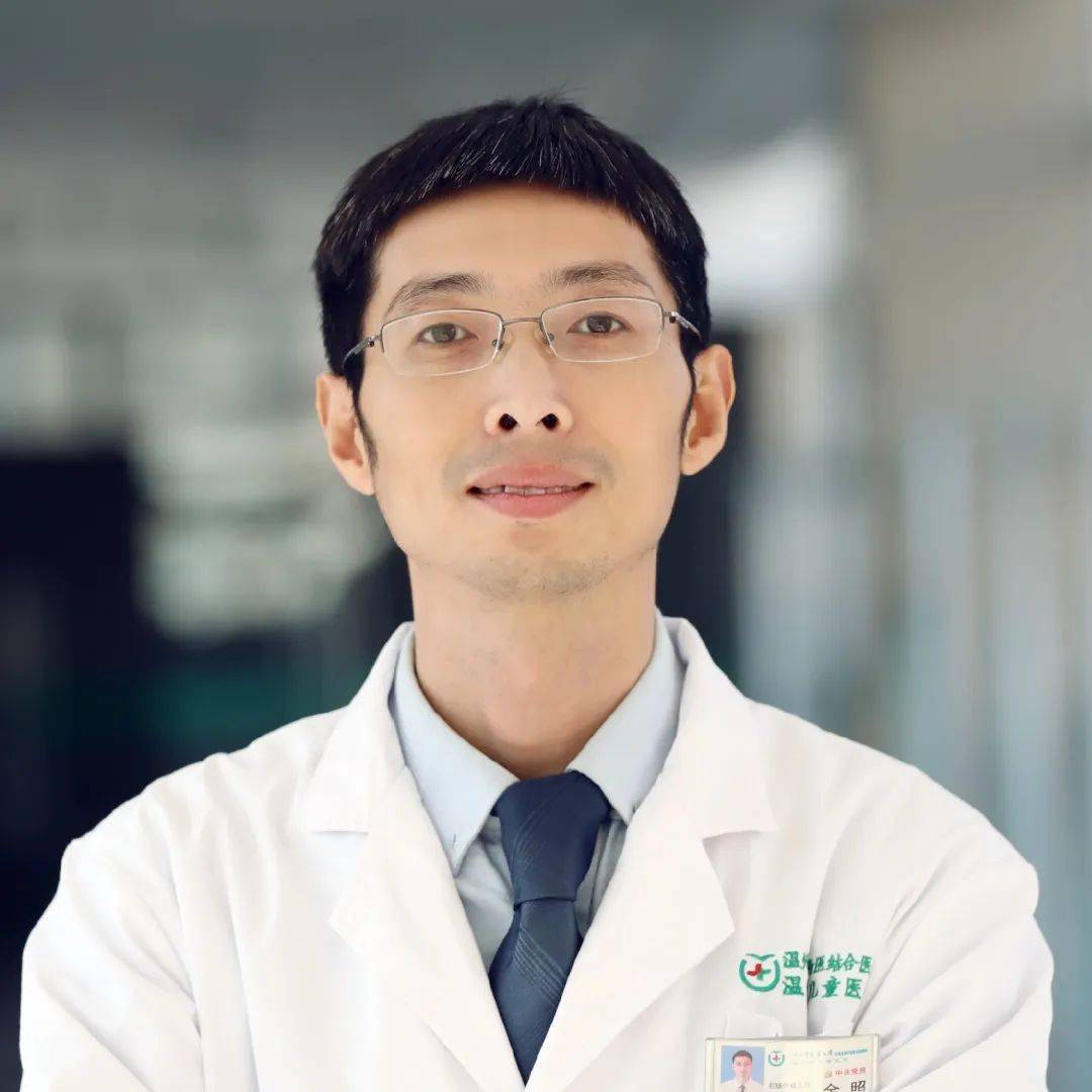 副教授,温州中医肛肠科临床基地负责人,师从父亲国家级名中医金定国