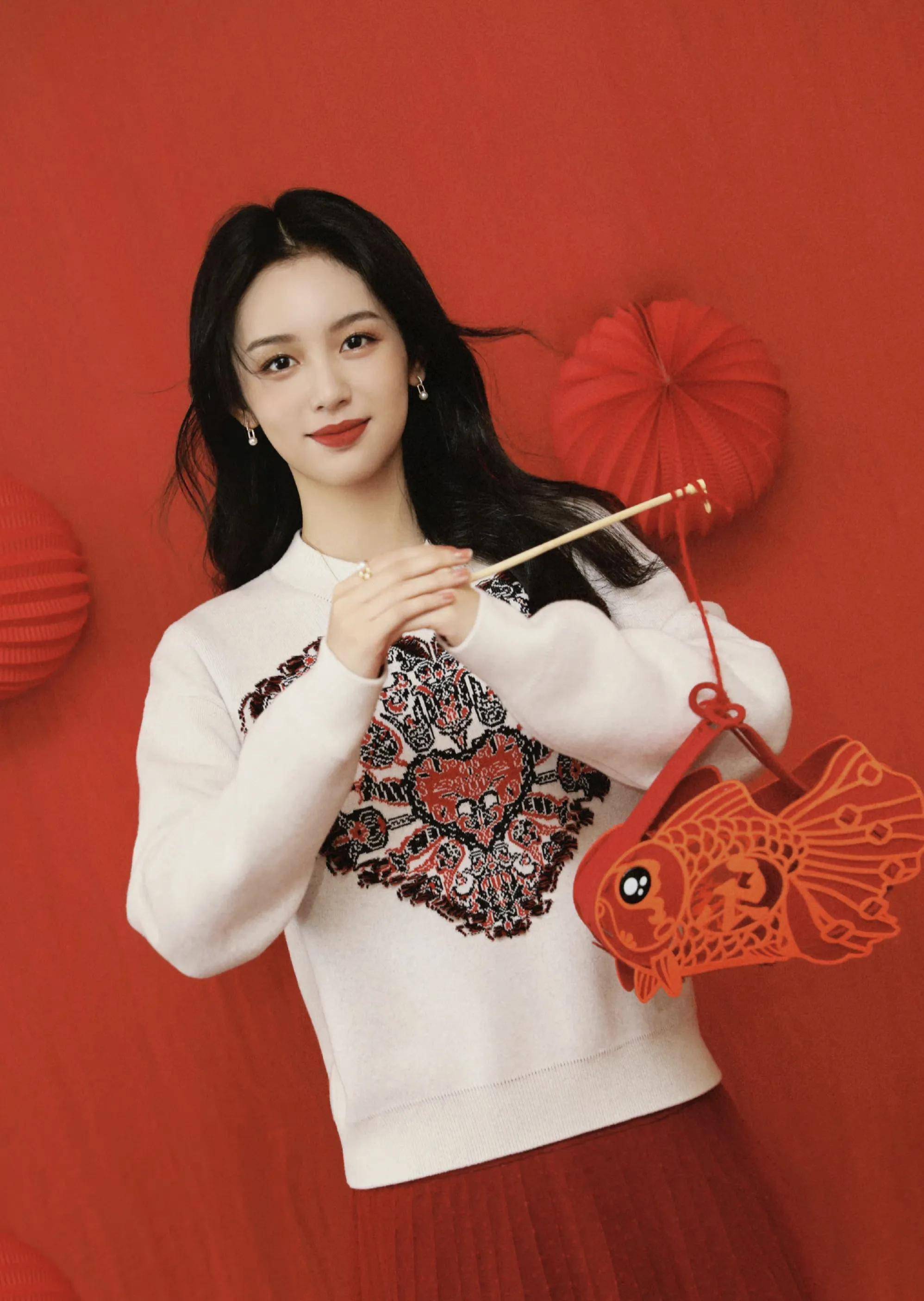 女星周也写真集:冰清玉洁,白璧无瑕