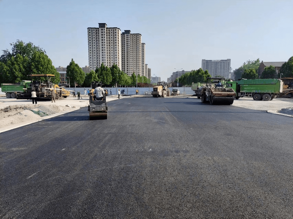 瞧瞧:辉县市区同时打通2条"断头路"!_大道_道路_工作