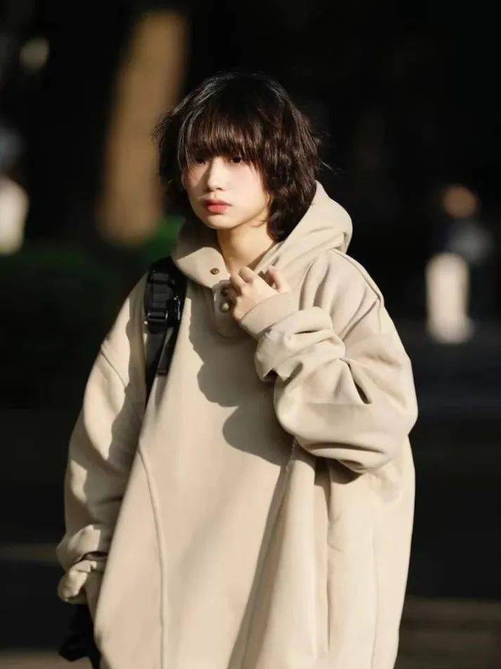 拉面卷|中短发天菜发型,泰酷辣!_back_call