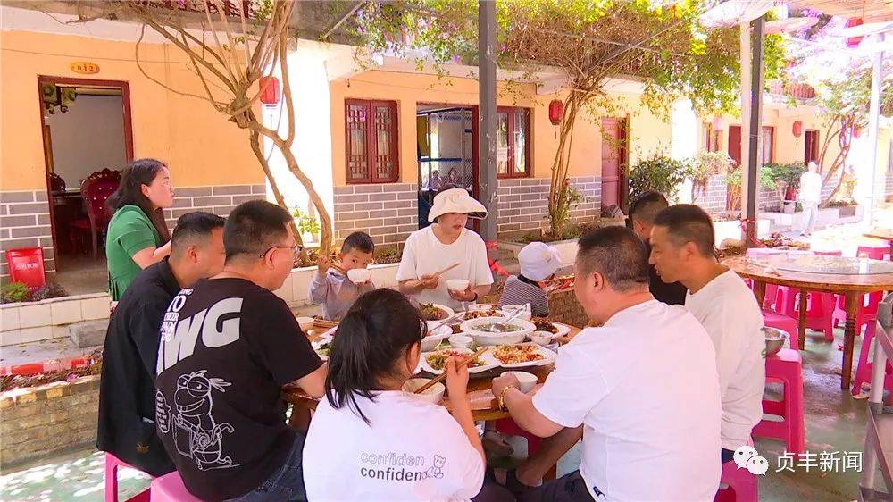 贞丰：“五一”假期农家乐生意红火开云体育 开云官网(图2)