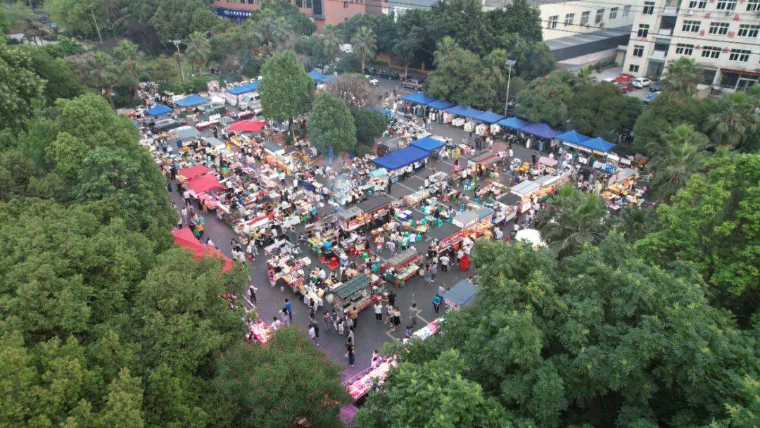 "五一"璧山有多火?多图带你感受!_公园_市民_生活