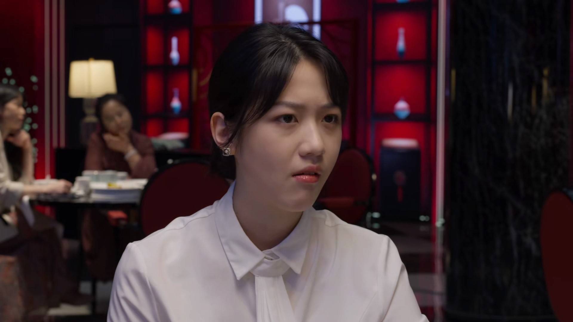 《平凡之路》:奶奶重病去世,潘岩人钱都不到位,董娇娆提出分手_左娜