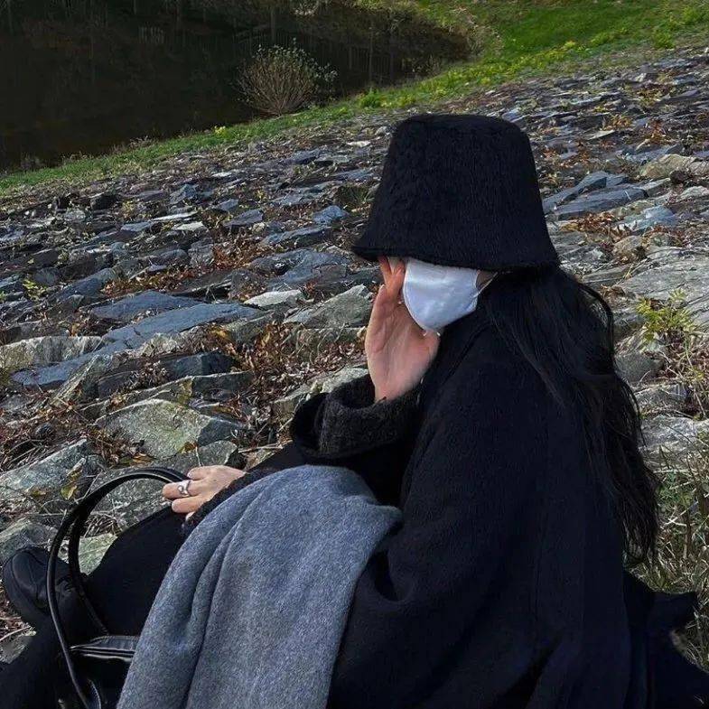 今日头像丨高度不同你看不见也看不懂._开心