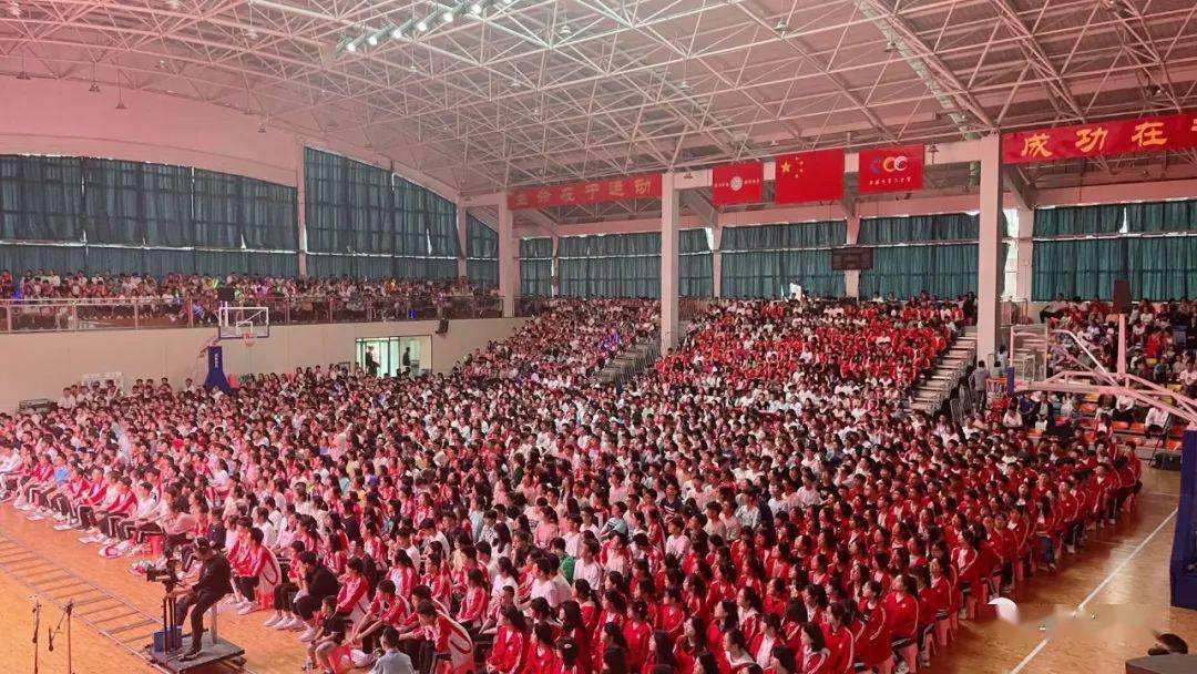 宣威六中第十三届五四文化艺术节文艺汇演_青春_合唱_舞蹈