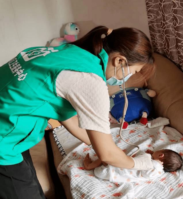 南区街道社区卫生服务中心黄福英张幸红尽心尽责的服务收获了很多居民