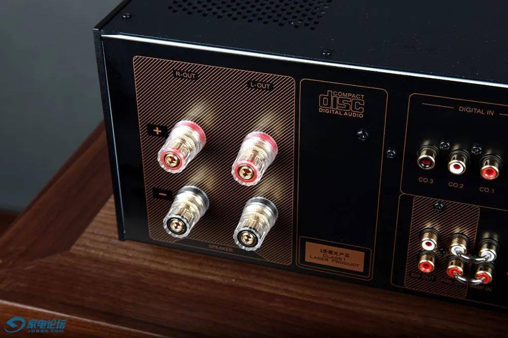 集hi-fi音源于一体的大能耐功放:ad-89d功放的技术解读和试听体验