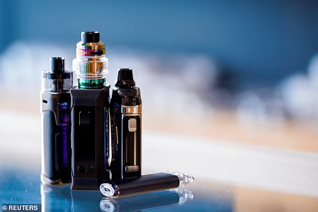 涉嫌向青少年出售尼古丁电子烟,澳超市被罚近$9万!