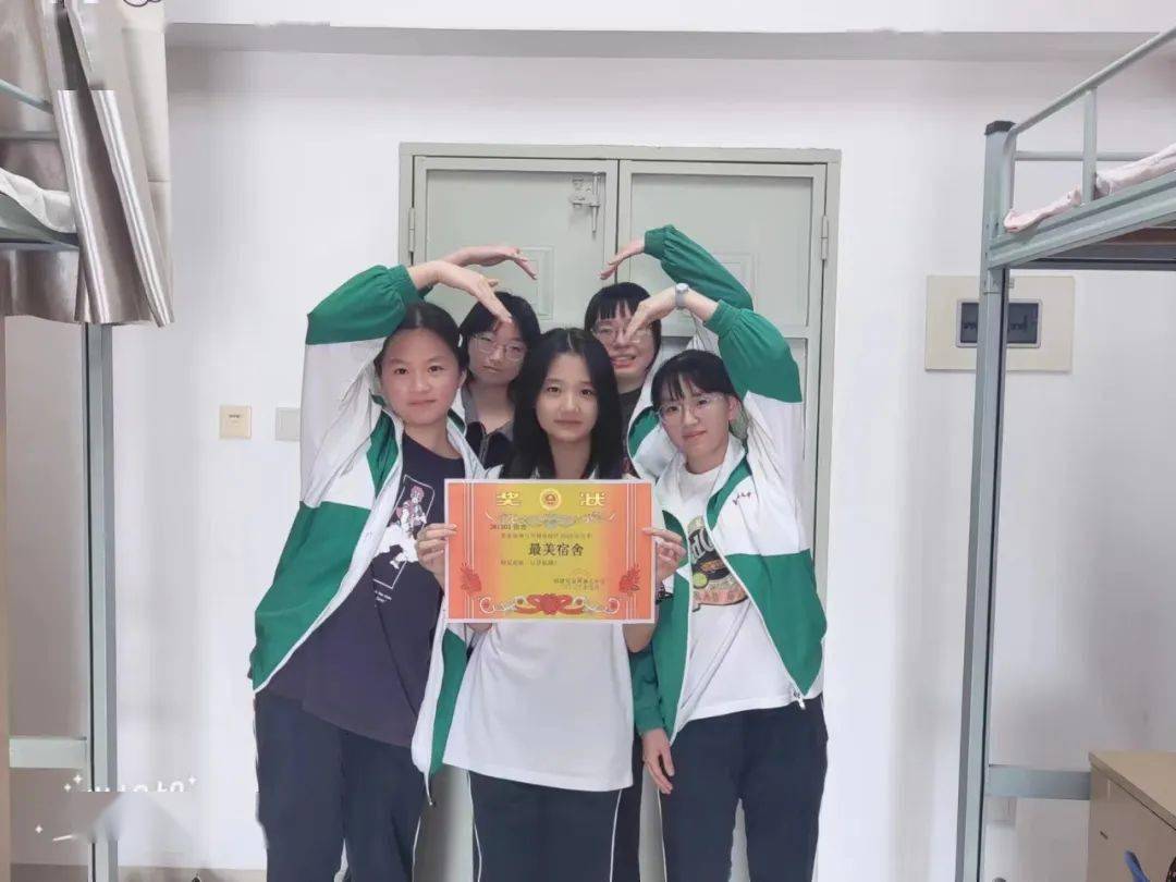 泉州五中城东校区开展2023年春季"最美宿舍"评选活动_管科_寝室_文化