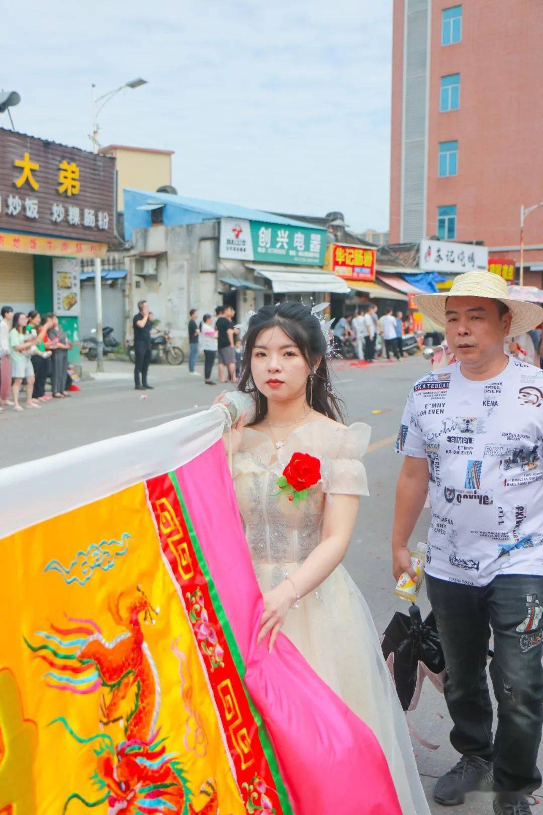 潮南峡山十二年一次妈祖换袍,现场美女如云!_高田_广东_法务