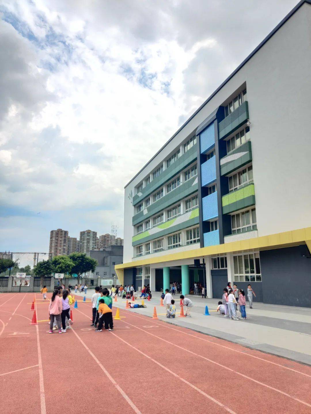 杂志铺"航空航天科普"走进高新区菁蓉小学,举办"科普基地"授牌仪式!