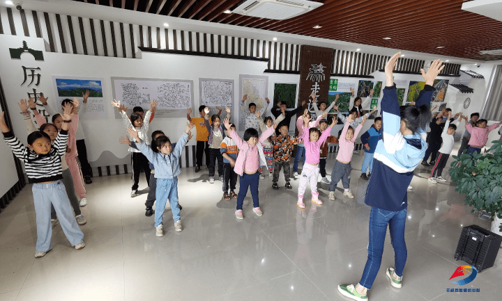 丰都家庭教育互助会,打造青少年抱团健康成长"共同体"_孩子_活动_家长