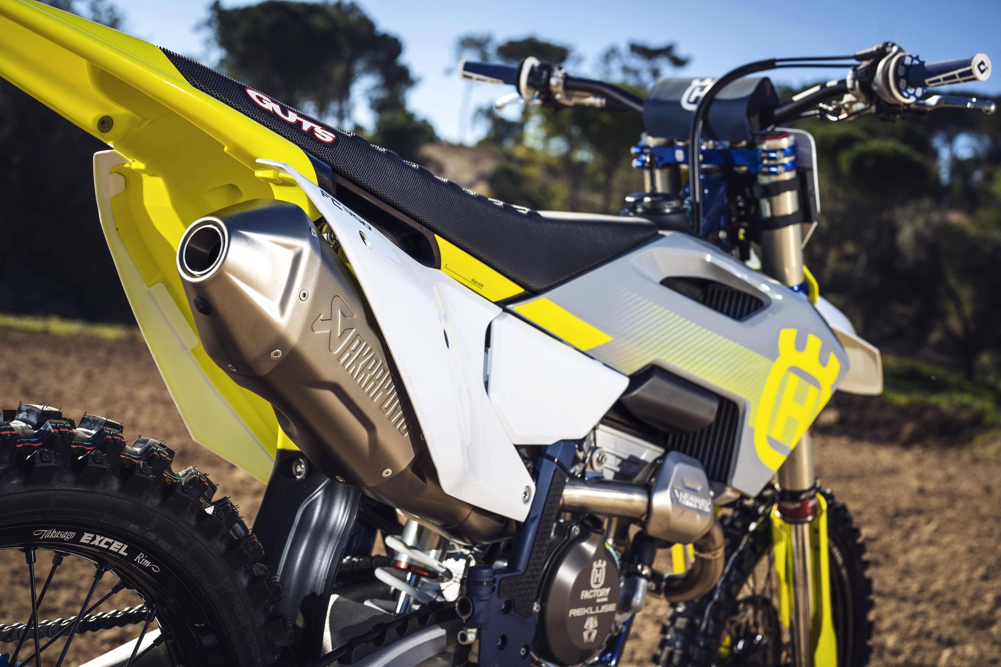 户外特写:胡斯瓦那 2024 市售越野赛车 fc350_搜狐汽车_搜狐网