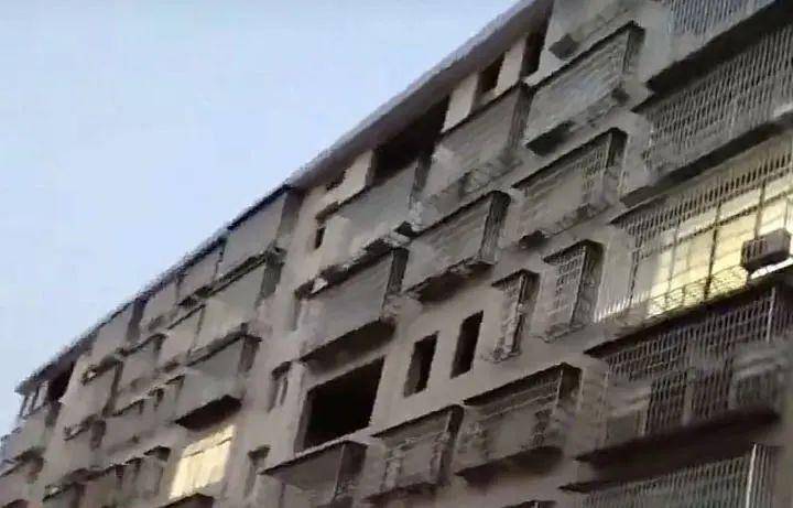两名儿童随防护窗从5楼坠落 已身亡,防盗窗已成为儿童安全隐患