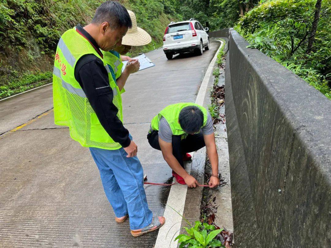 北流公路養護中心認真開展汛期安全隱患排查整治工作_路段_橋樑_保障