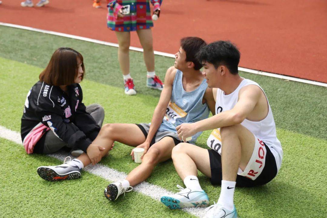 校务中心图片 | 潘婷芳 康佳怡 尹秋月 陈锦榆 兰云翼 林凯茵编辑