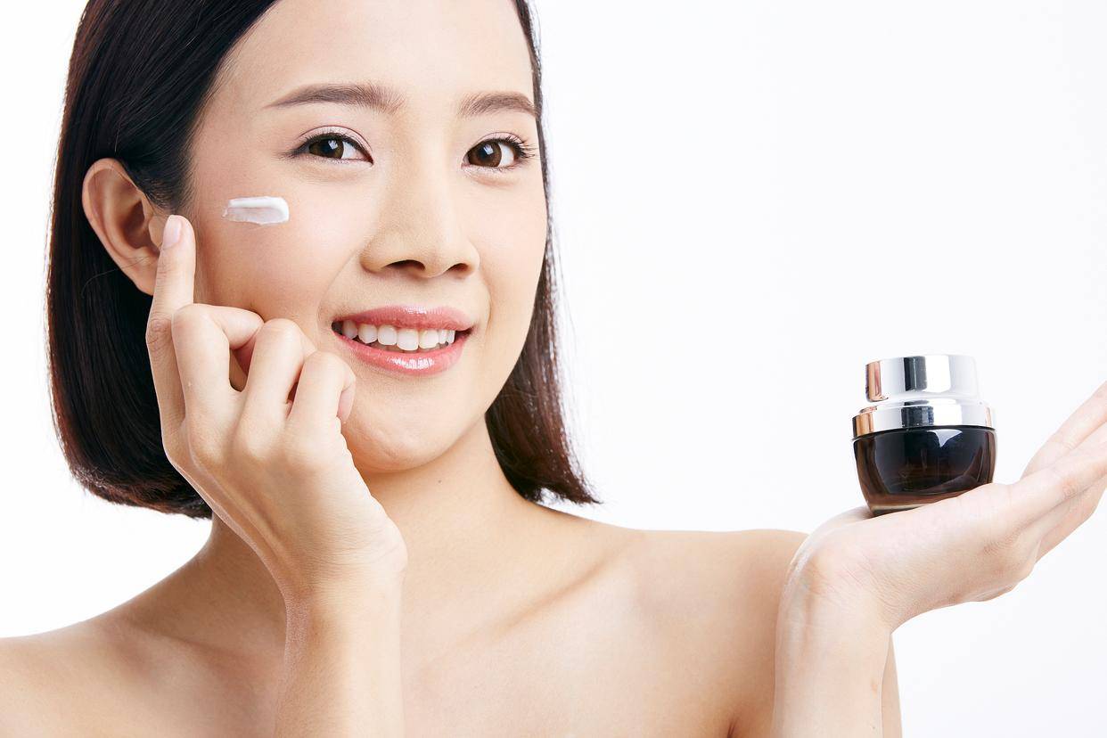 女人想要保养皮肤,学会这4个小技巧,面色红润有光泽_运动_女性_状态