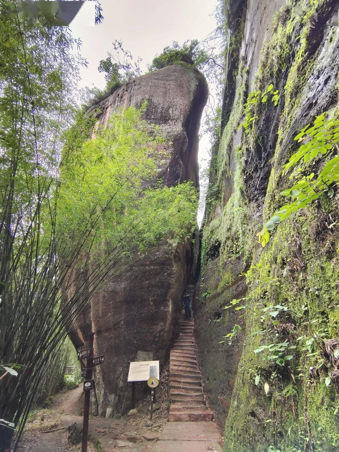 亮点3: 绝佳丹霞人文路线@徒步走进细美寨,锦石岩寺,别传寺,仙居岩