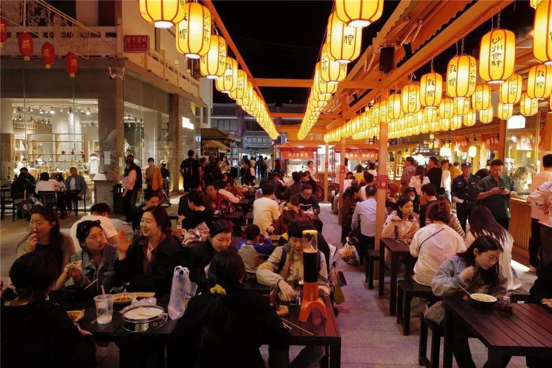 酥脆可口;滑顺爽口……醇香味美的驴肉黄面风味小吃敦煌榆钱