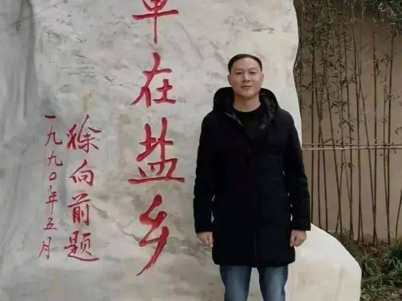 南部中学初三年级召开学月工作总结暨表彰会_中考_全体师生_情况
