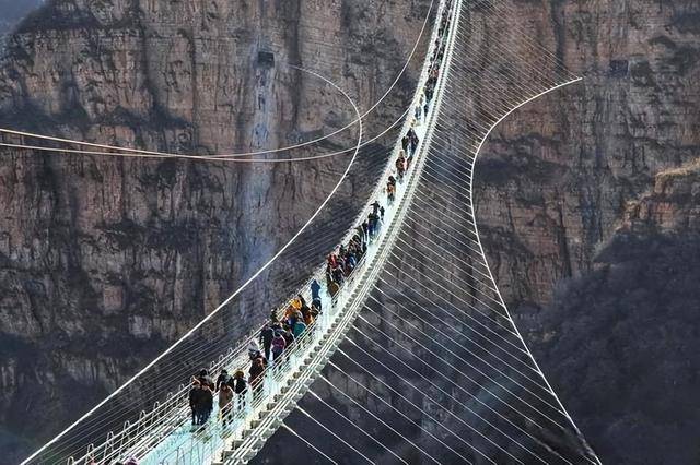 桥面_玻璃_吊桥