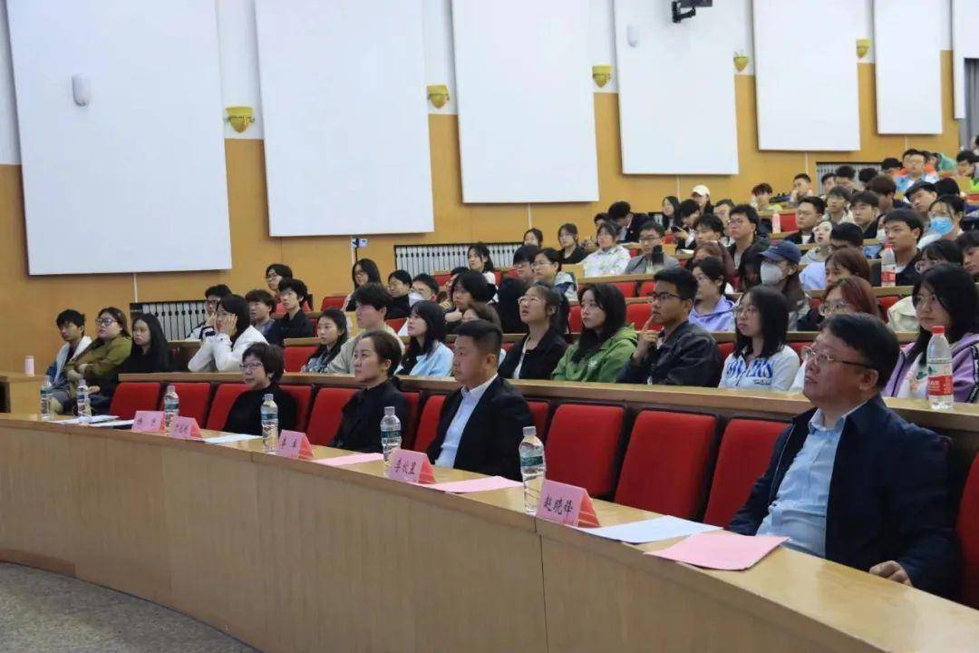 李欣昱:加盟黑龙江大学首期"校友导师计划;担任"校