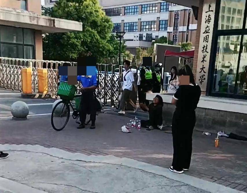 上海研一学生6楼坠亡（家属情绪崩溃，父母靠捡垃圾为生）