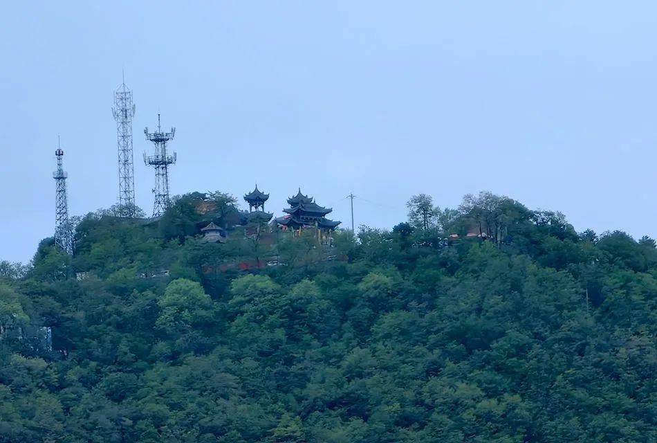 天水新阳镇凤凰山图片