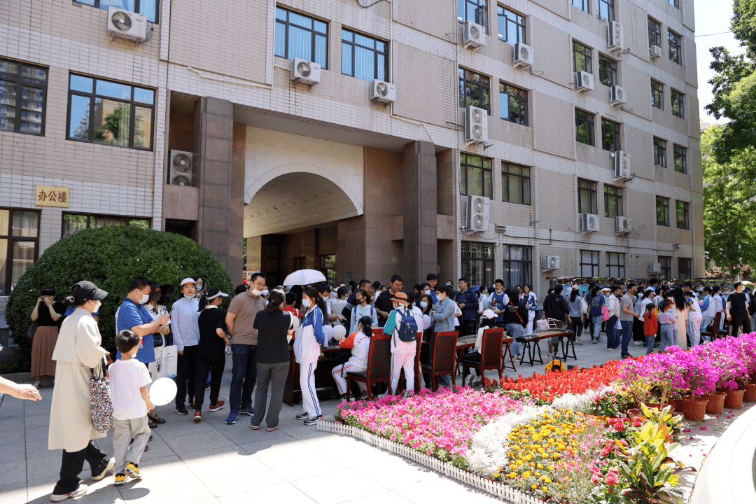 多彩校园 | 昆玉河畔,盛夏之约——首都师大附中2023年校园开放日成功