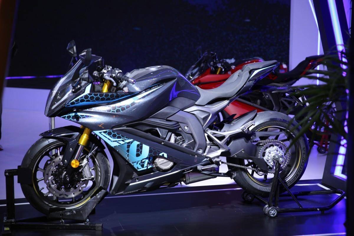 杰迪k750赛道版亮相,全新大尺寸旅行车麒麟750震撼首发_搜狐汽车_搜狐