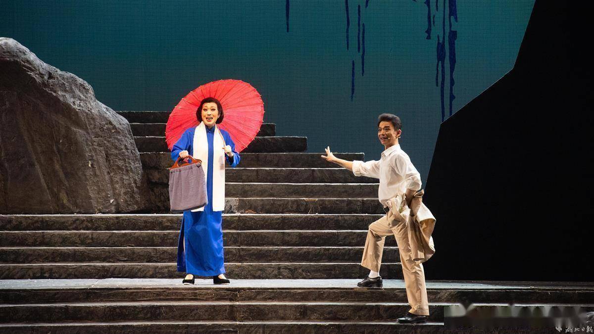 贵州花灯戏《红梅赞》惊艳江城_江姐_演出_地方