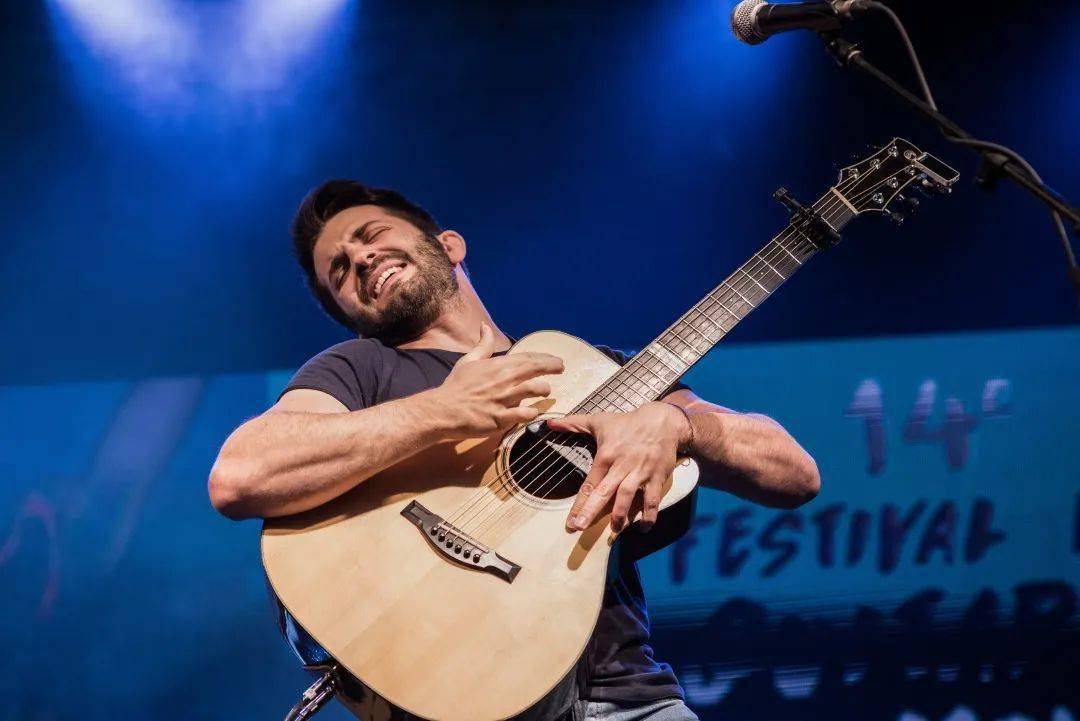 那个指弹异星人luca 来了!|坚果nuts_音乐_吉他_规则