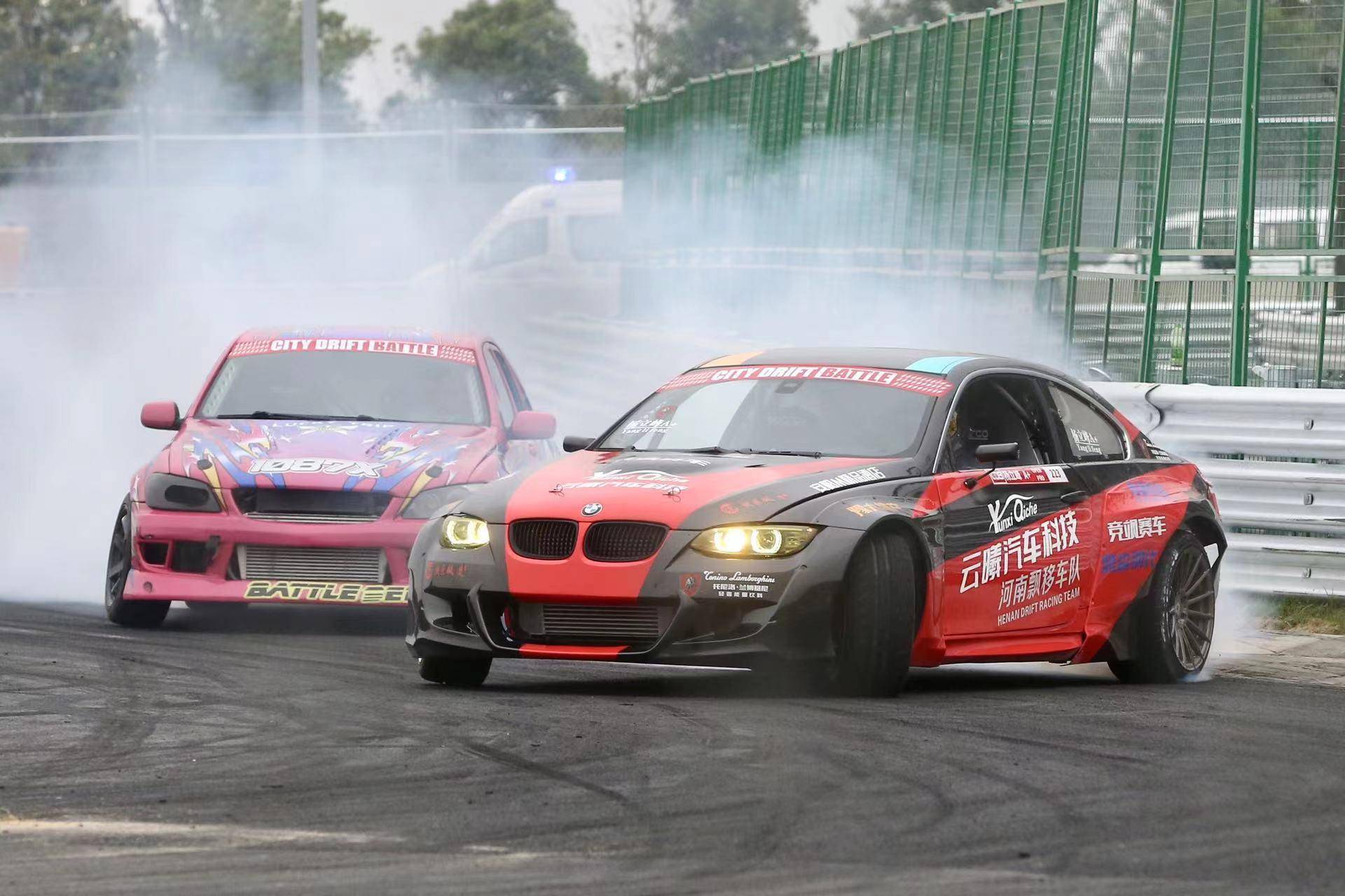 中原首个国际赛车场建成投用!