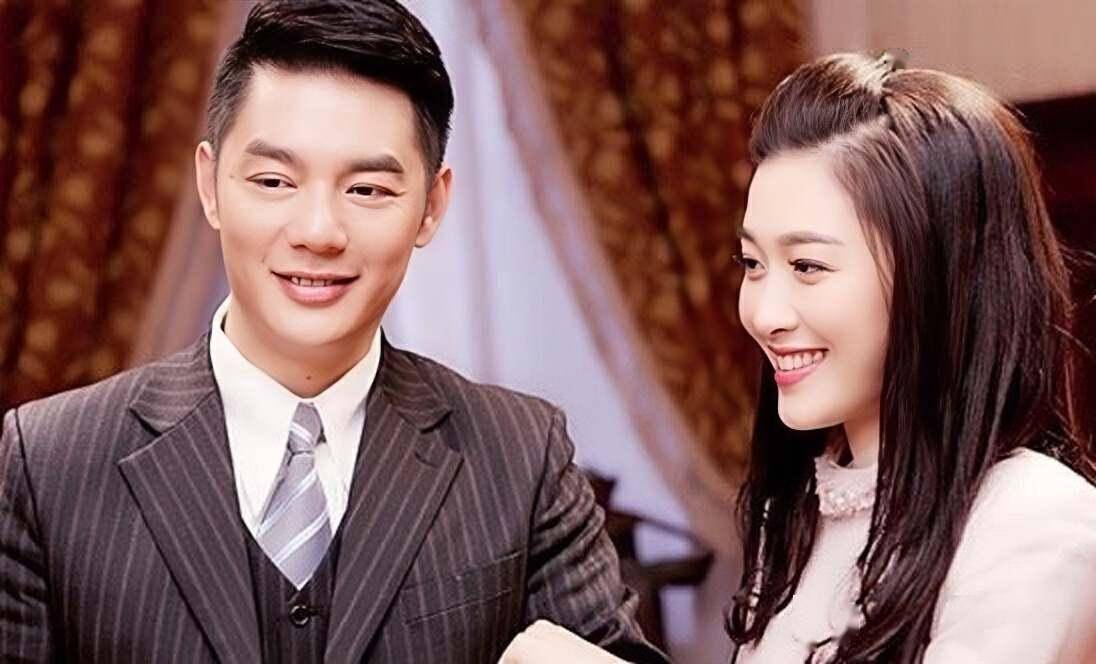 为了和周励淇在一起,传闻傅浤鸣和前任妻子主动提出了离婚.