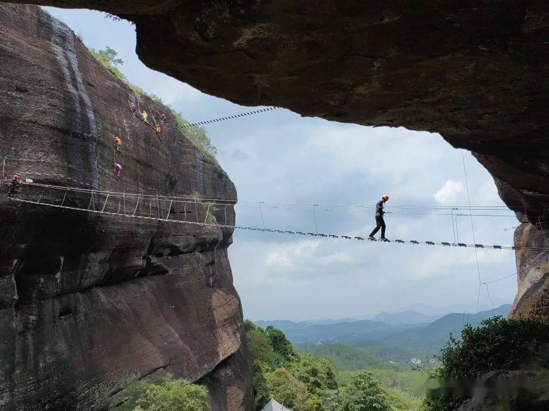 越王山飞拉达,万绿湖游三岛_景区_岩壁_镜花缘