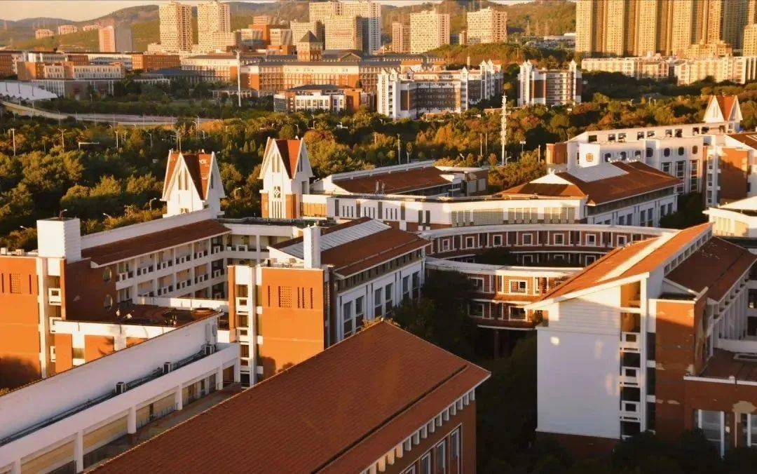 赛云南赛区名家名师校园创意巡讲·云南民族大学站_文学_学科_大学生